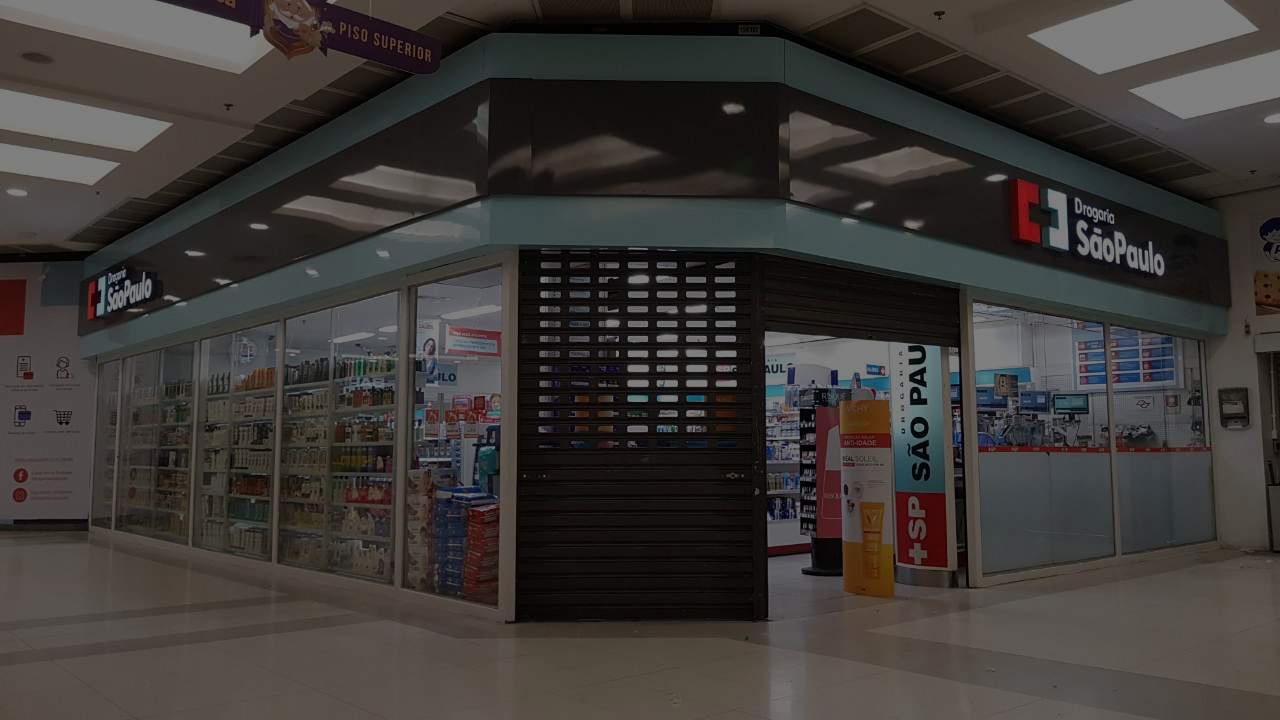 serviço de fachadas em drogarias e farmacias em são paulo - fachada acm