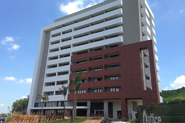 revestimento-alucobond Revestimento em ACM, Revestimento em Alucobond, Revestimento em Reynobond, Fachada em ACM, Fachada em Alucobond, Fachada em Reynobond, Fachada Comercial em ACM, Fachada Comercial em Alucobond, Fachada Comercial em Reynobond, Retrofit em ACM, Retrofit em Alucobond, Retrofit em Reynobond